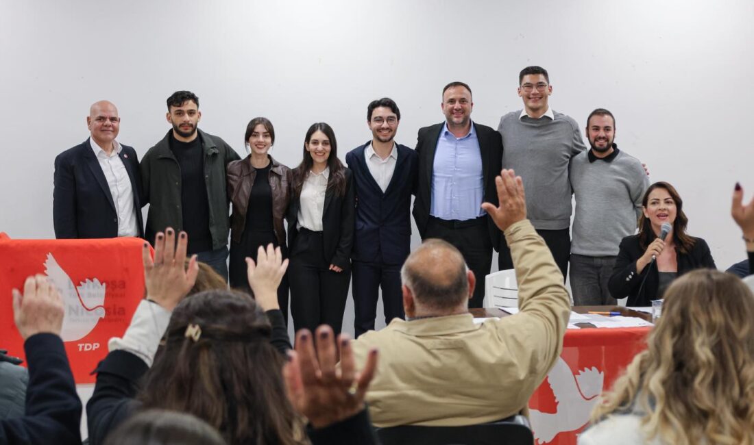 TDP’de kongre maratonu Lefkoşa, Gençlik Örgütü ve TOCEK ile tamamlandı Toplumcu Demokrasi Partisi (TDP), Lefkoşa İlçesi 9. Olağan Kongresi ile